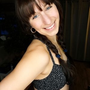 Meet your Posher, Célia